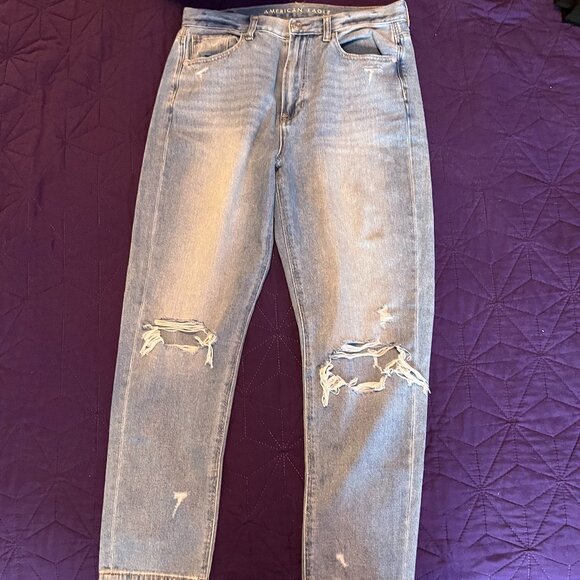 American Eagle Outfitters - High-Rise Straight-Leg Distressed Jeans - Picture 2 of 7
